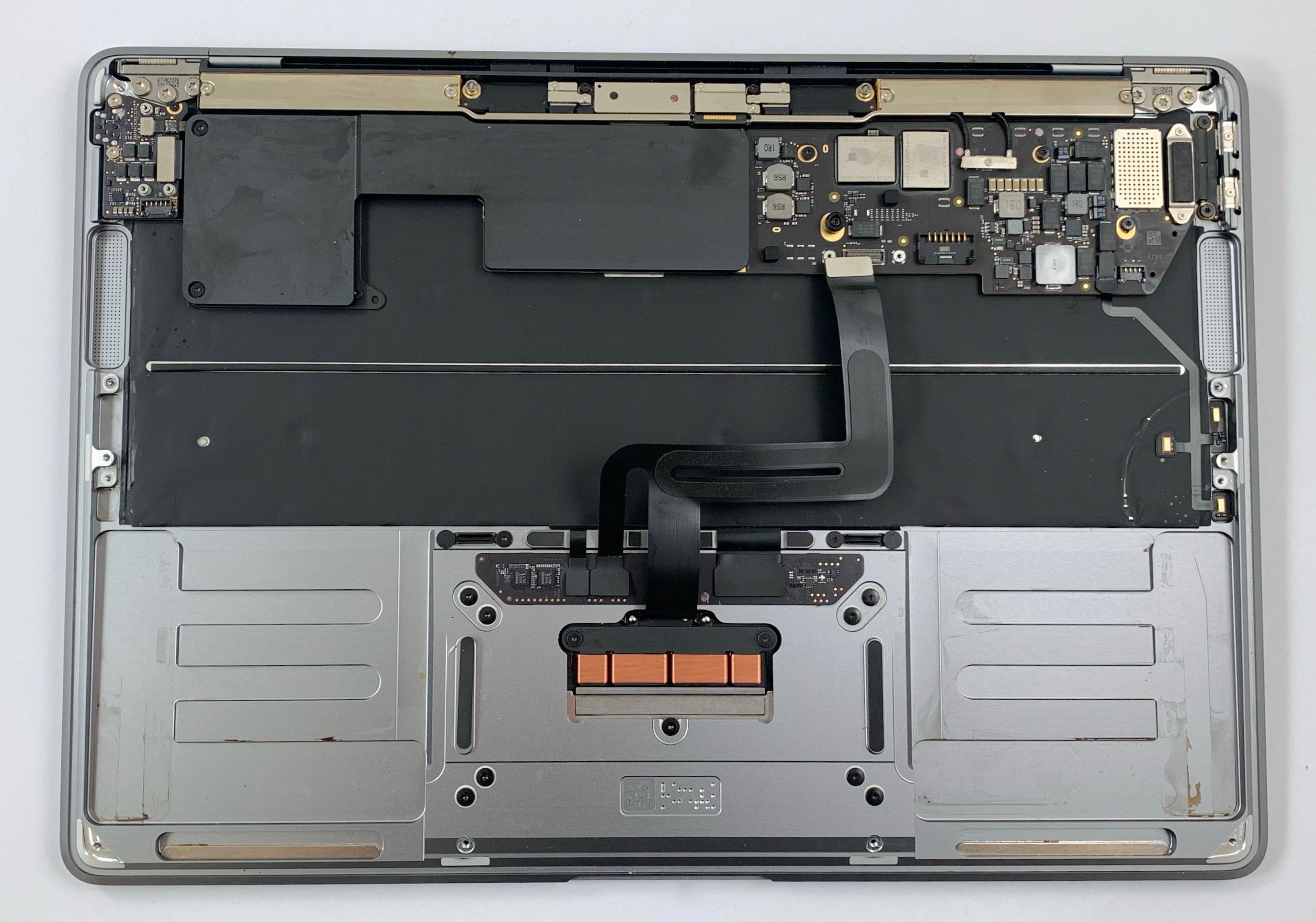 Changement de batterie macbook A2337