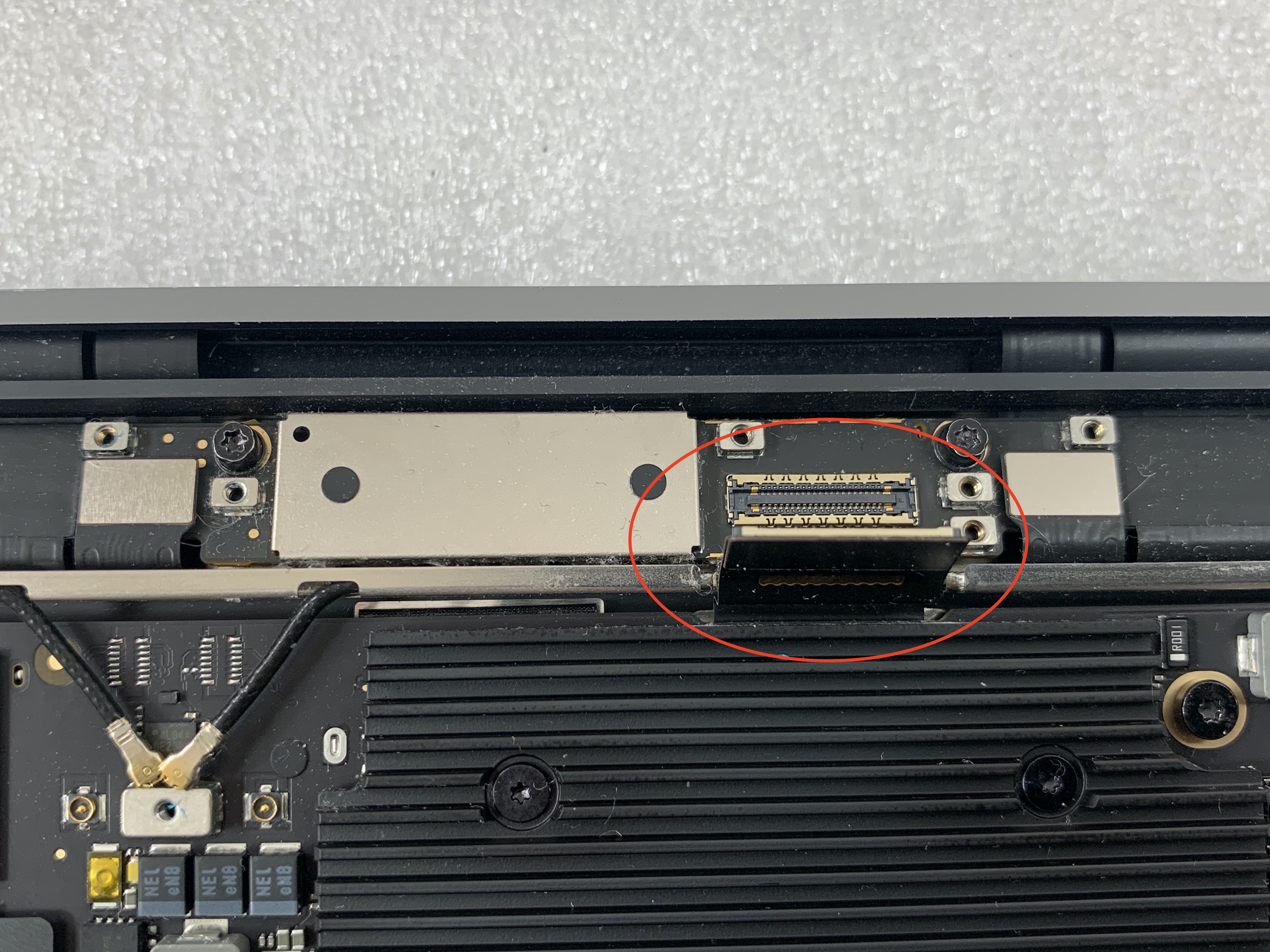 Remplacement écran A2179