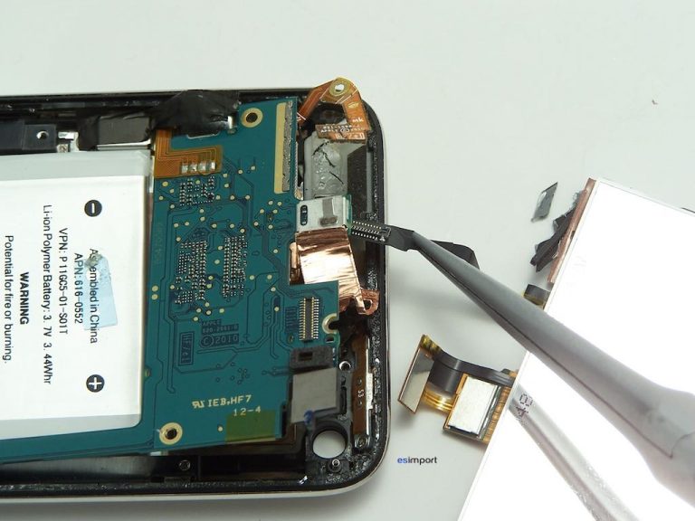 Changement de l’ensemble écran sur un iPod touch 4