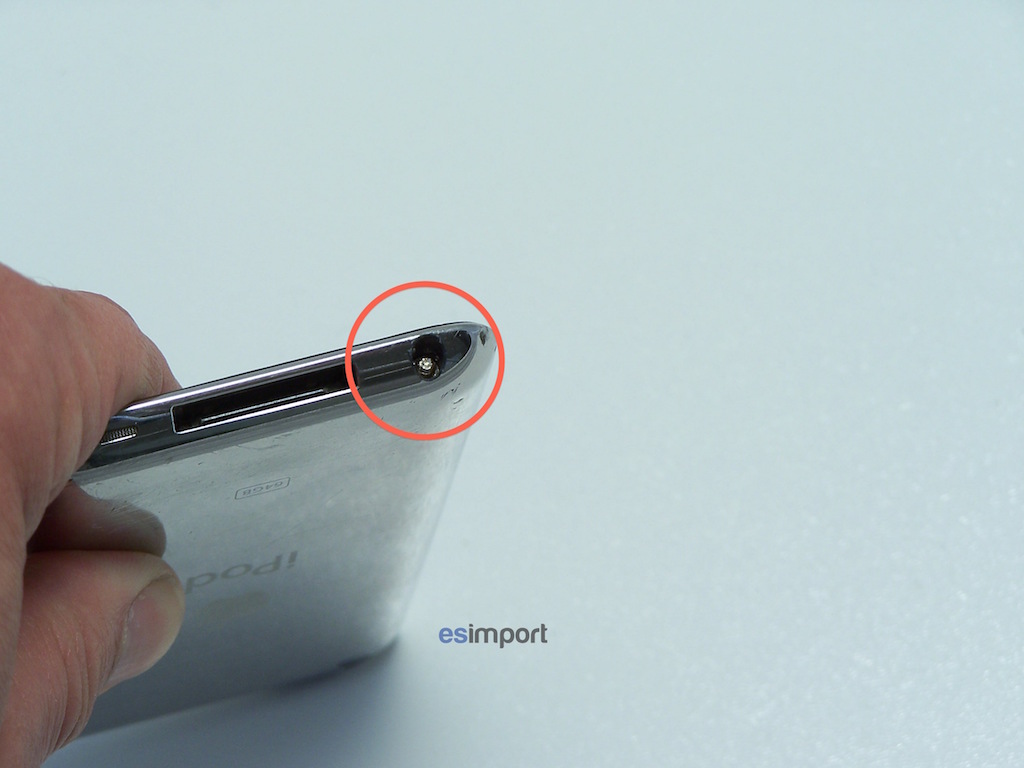 Extraction d’un morceau de jack coincé dans un ipod touch