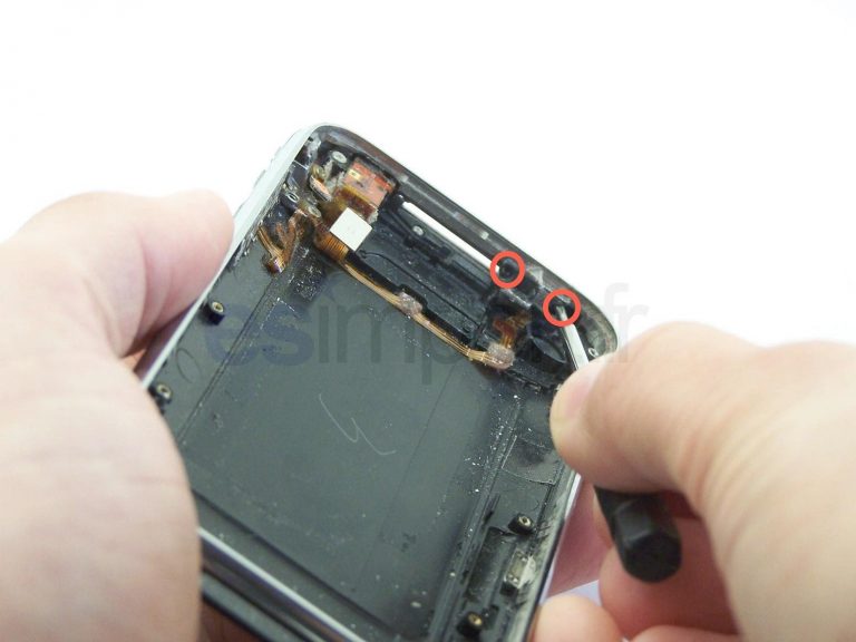 Remplacement de la coque arrière sur iPhone 3GS