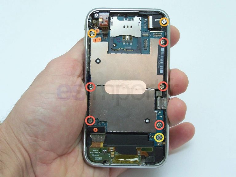 Remplacement de la coque arrière sur iPhone 3GS
