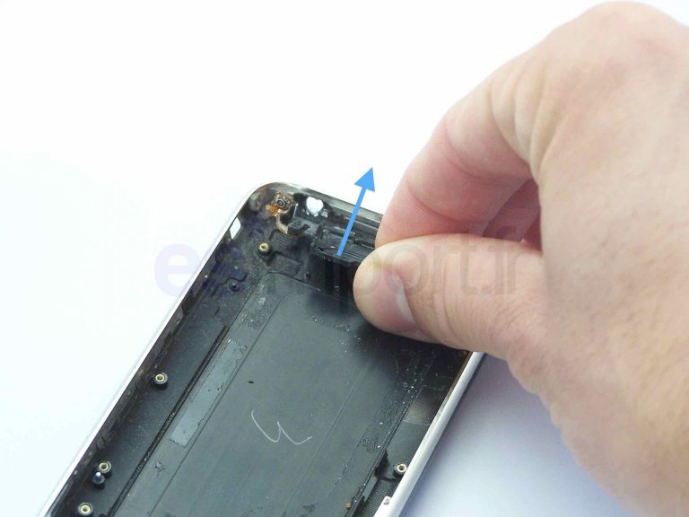 Remplacement de la coque arrière sur iPhone 3GS