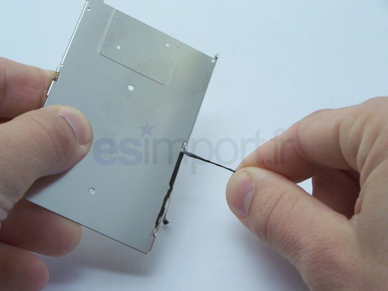 Démontage et remontage du LCD sur un iPhone 3GS