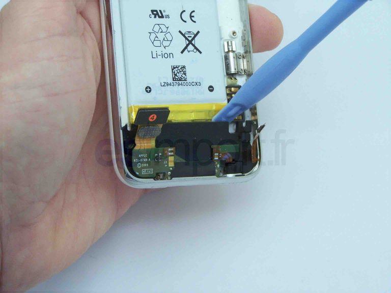 Remplacement du dock connecteur sur un iphone 3GS