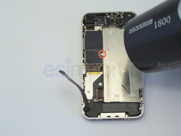 Changement de la carte-mère sur un iPhone 4