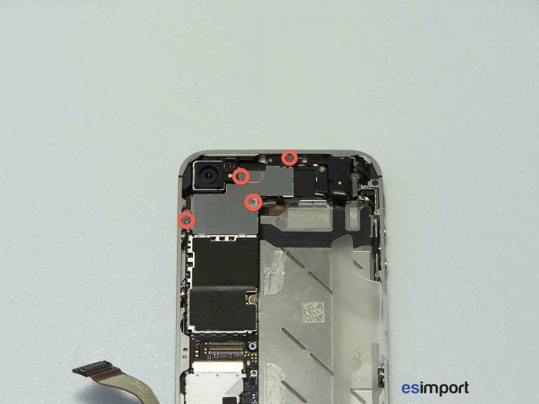 Remplacement de la carte-mère sur un iPhone 4S