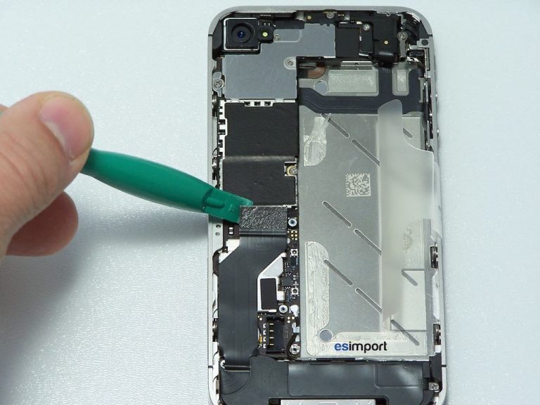 Changement du dock connecteur sur un iPhone 4S