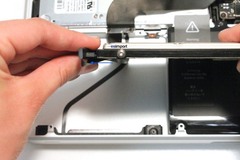 Changement câble disque dur macbook A1278