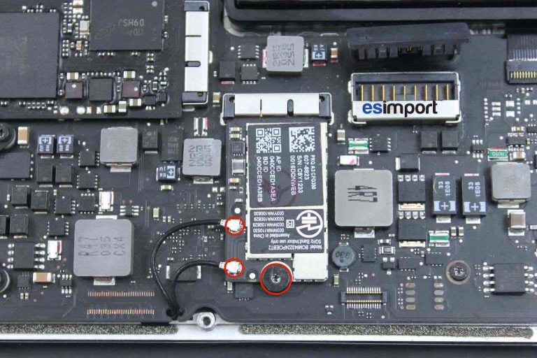 Changement de la carte airport (wifi/bluetooth) sur MacBook Air 11″ A1370 (fin 2010)