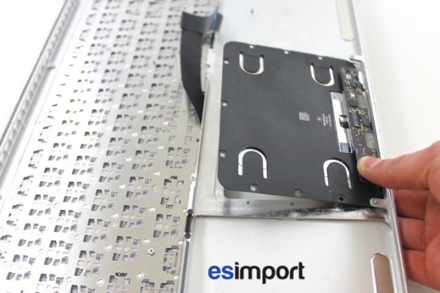 Changement ForceTouch Macbook 15″ A1398 Rétina mi 2015