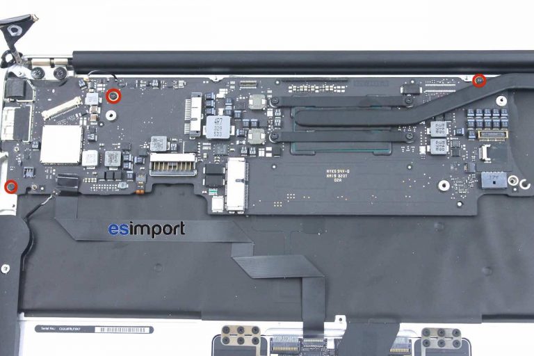 Démontage de la carte-mère sur MacBook Air 11″ A1465 (mi 2013)