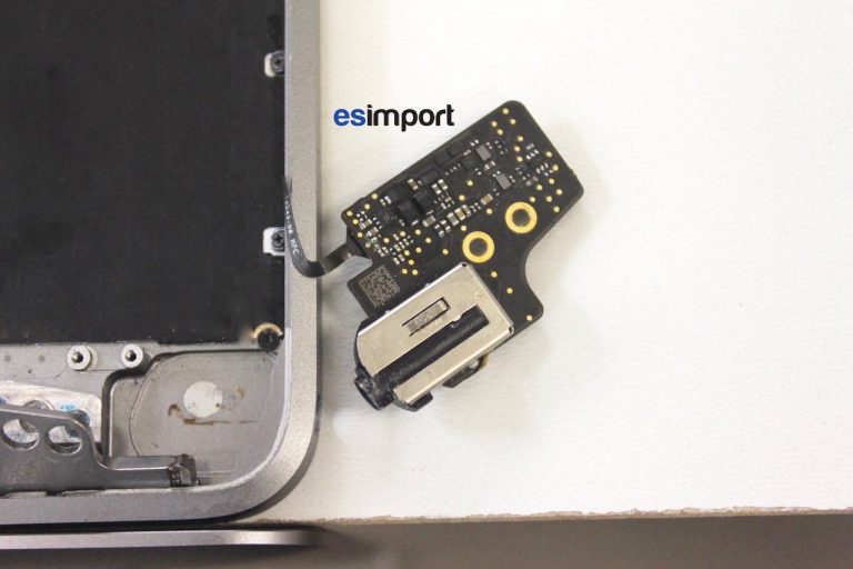 Démontage ensemble-écran Macbook 12″ A1534 début 2015