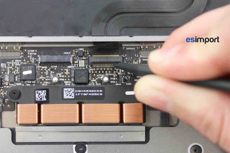 Démontage trackpad Macbook 12″ A1534 début 2015