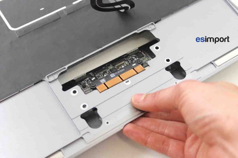 Démontage trackpad Macbook 12″ A1534 début 2015