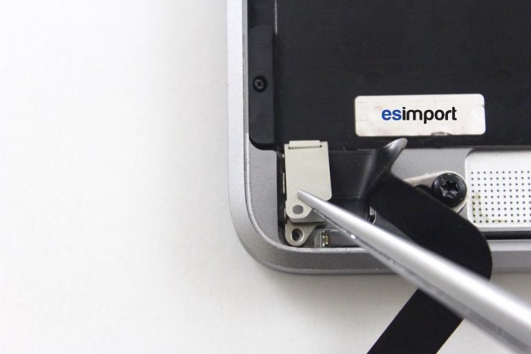 Démontage prise USB-C Macbook 12″ A1534 début 2015