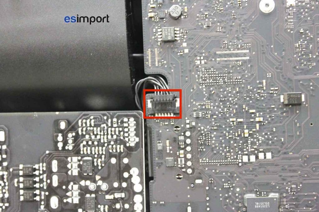 02-DECONNECTER-CABLE-ALIMENTATION-IMAC-2