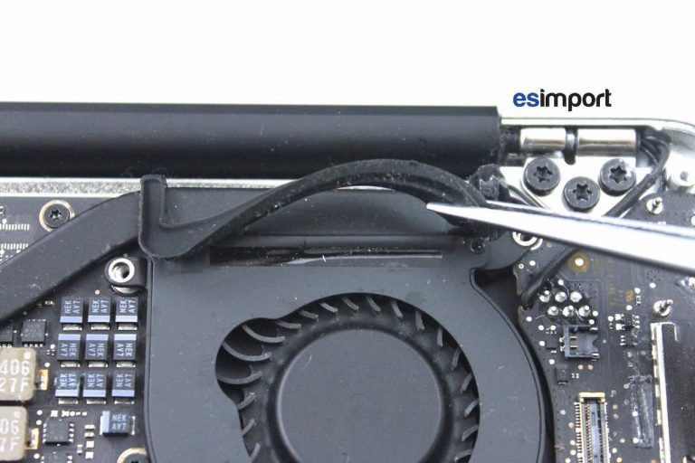 Changement carte mère macbook A1466