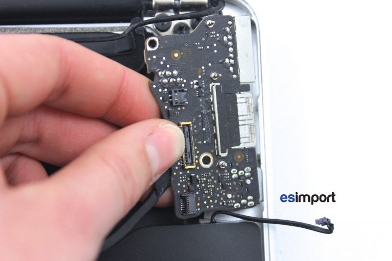 Changement carte mère macbook A1466