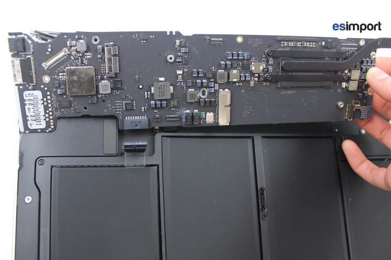 Changement carte mère macbook A1466