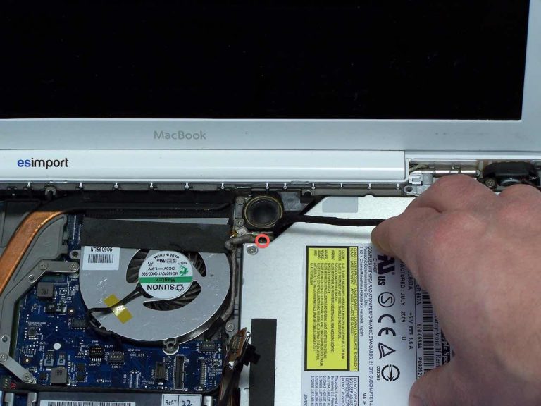 Changement écran macbook A1181