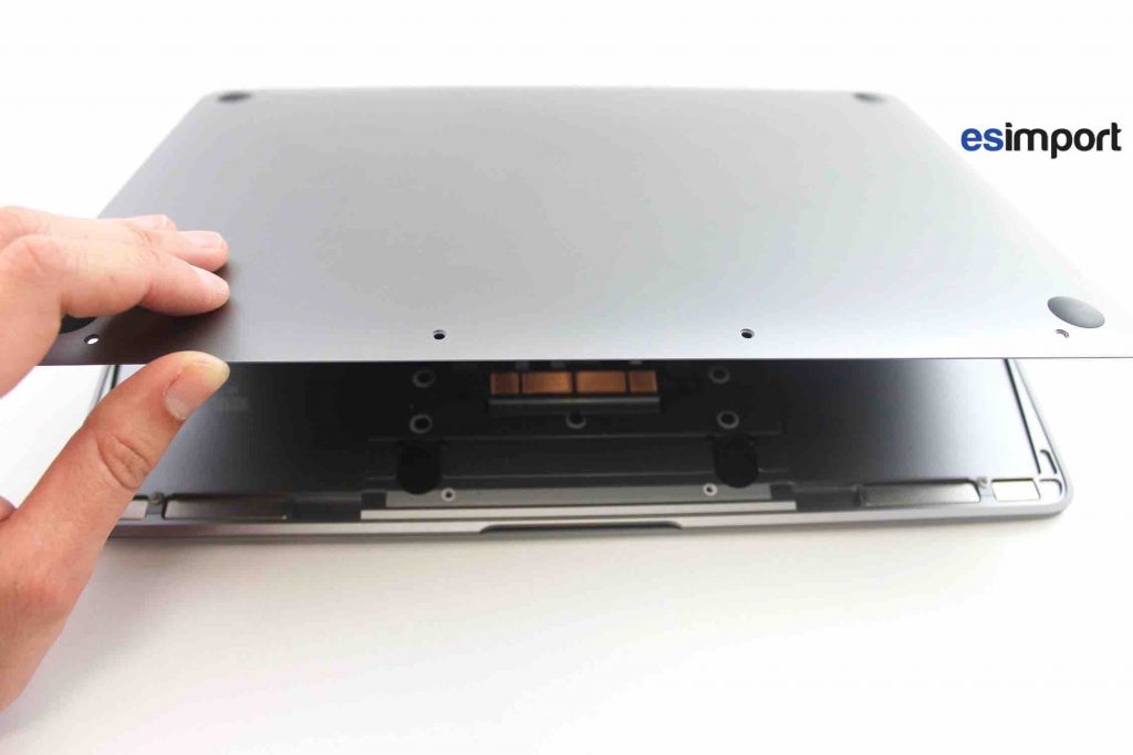 démontage capot Macbook 12 pouces 2015